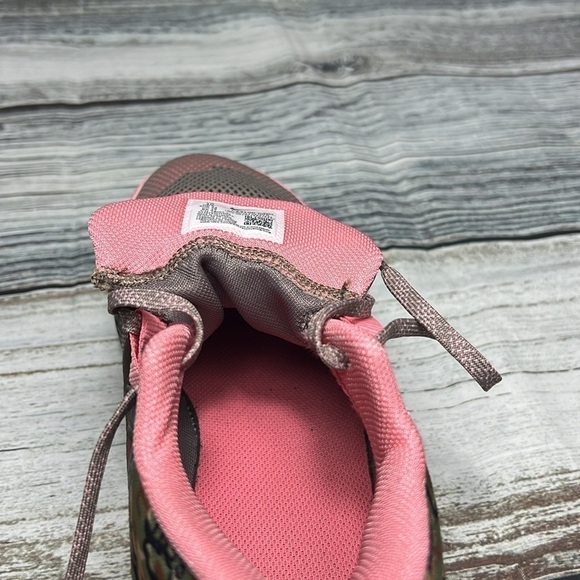 Nike Kyrie Flytrap 5 Moon Fossil Pink Gaze Camo 2022 CZ4100-005 Men Size 10 - Picture 8 of 8